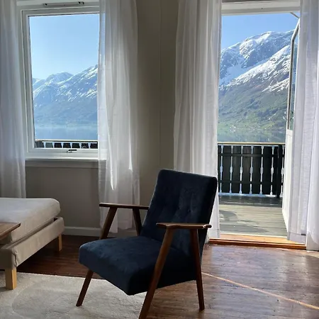 Feriehus Flo House Stryn