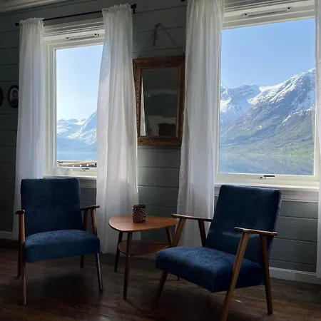 Feriehus Flo House Stryn