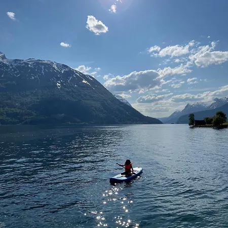 펜션 Flo House 스트륀