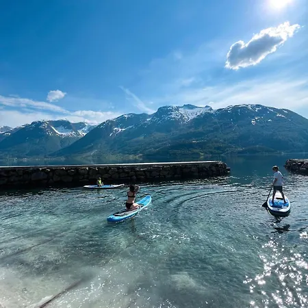 펜션 Flo House 스트륀