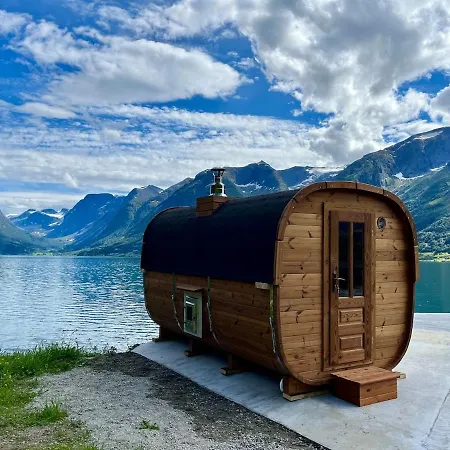 Flo House Stryn