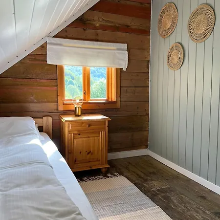 Holiday home Flo House *
